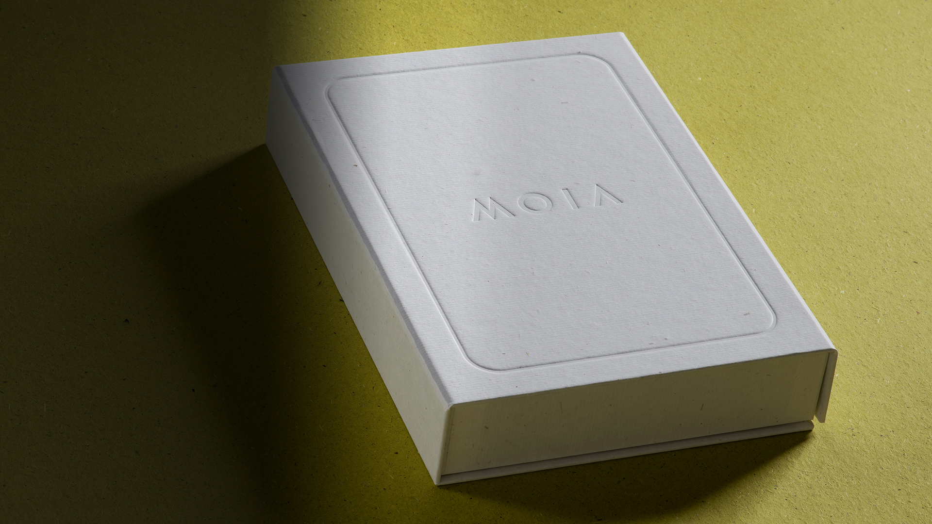 Sustainable packaging for the brand MOIA